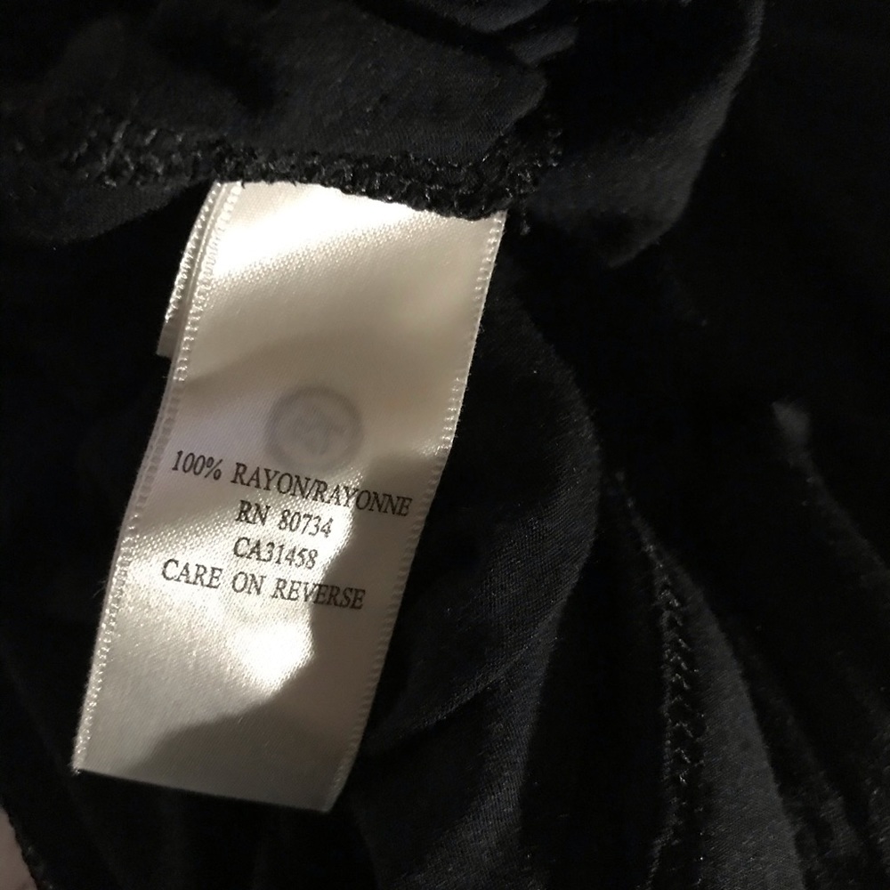 BCBG MaxAzria Top in Medium New Without Tags - Picture 6 of 7